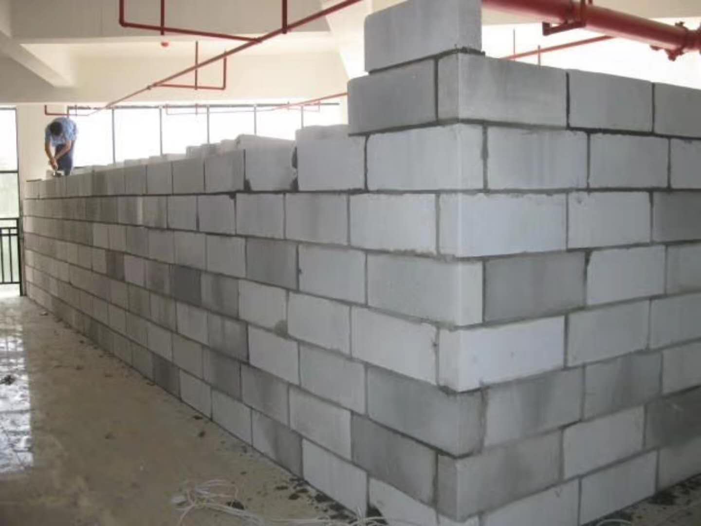 泉州蒸压加气混凝土砌块承重墙静力和抗震性能的研究